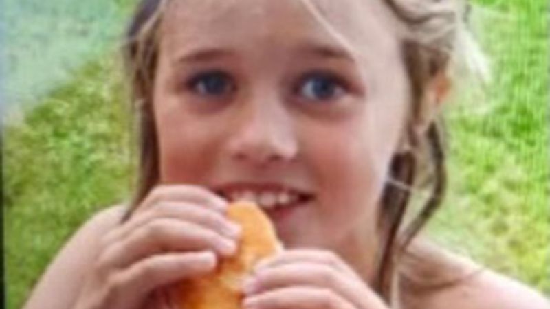 Die Polizei sucht im Wald von Domažlice nach einem achtjährigen Mädchen.  Nachtveranstaltung ohne Erfolg
